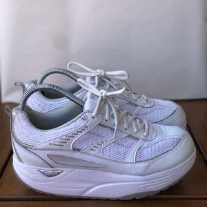 Danskin Now Women’s Sneakers Size 8.5